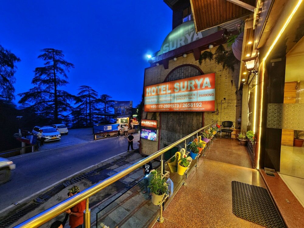 Фото Hotel Surya