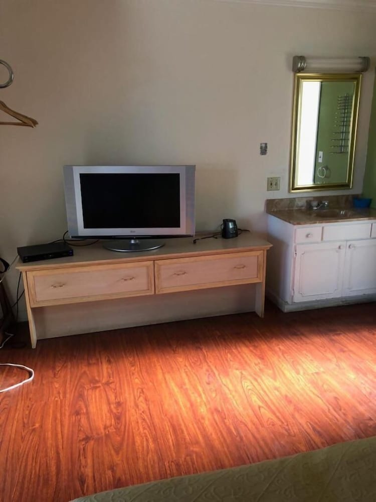 Фото Kelseyville Motel