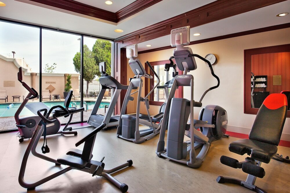 Фото Holiday Inn Dallas Market Center, an Ihg Hotel