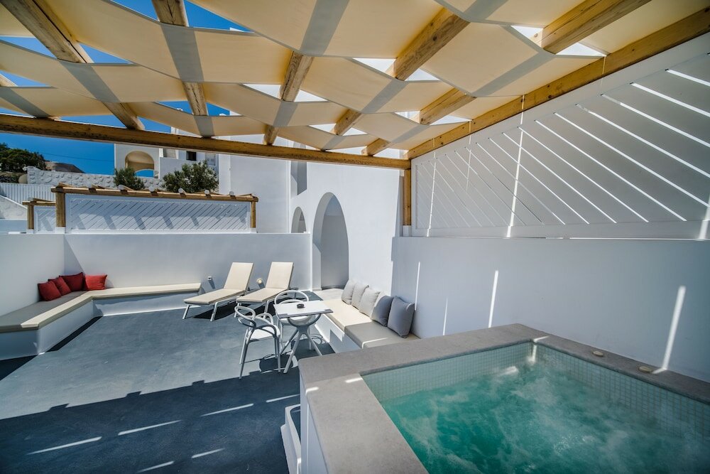 Фото Symphony Suites