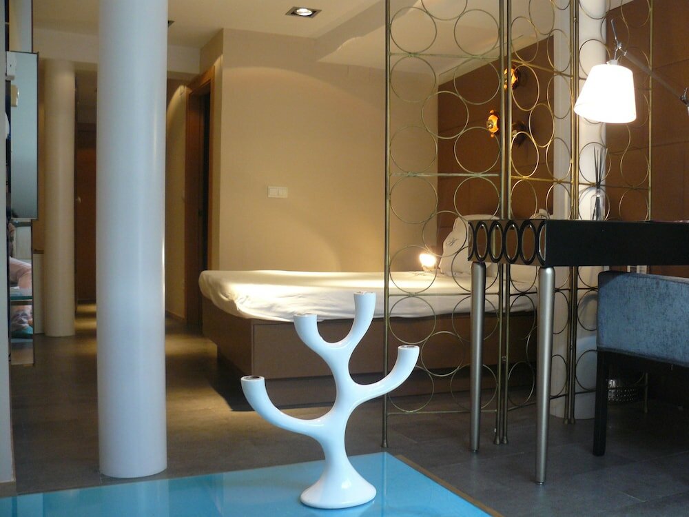 Фото Ab Design Suites Madrid