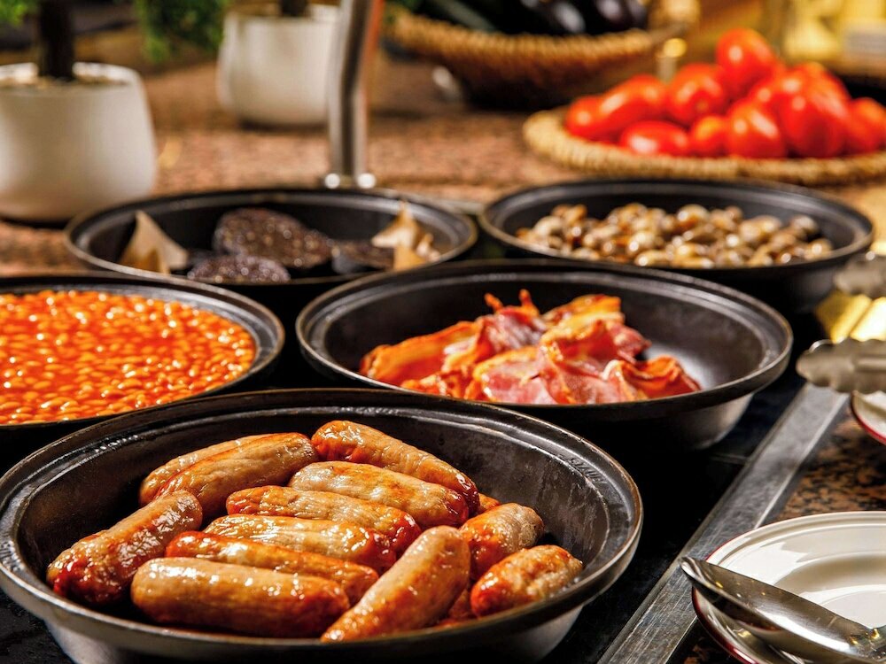 Фото Mercure Cardiff North Hotel