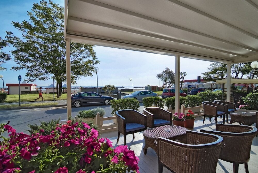 Фото Hotel LaMorosa