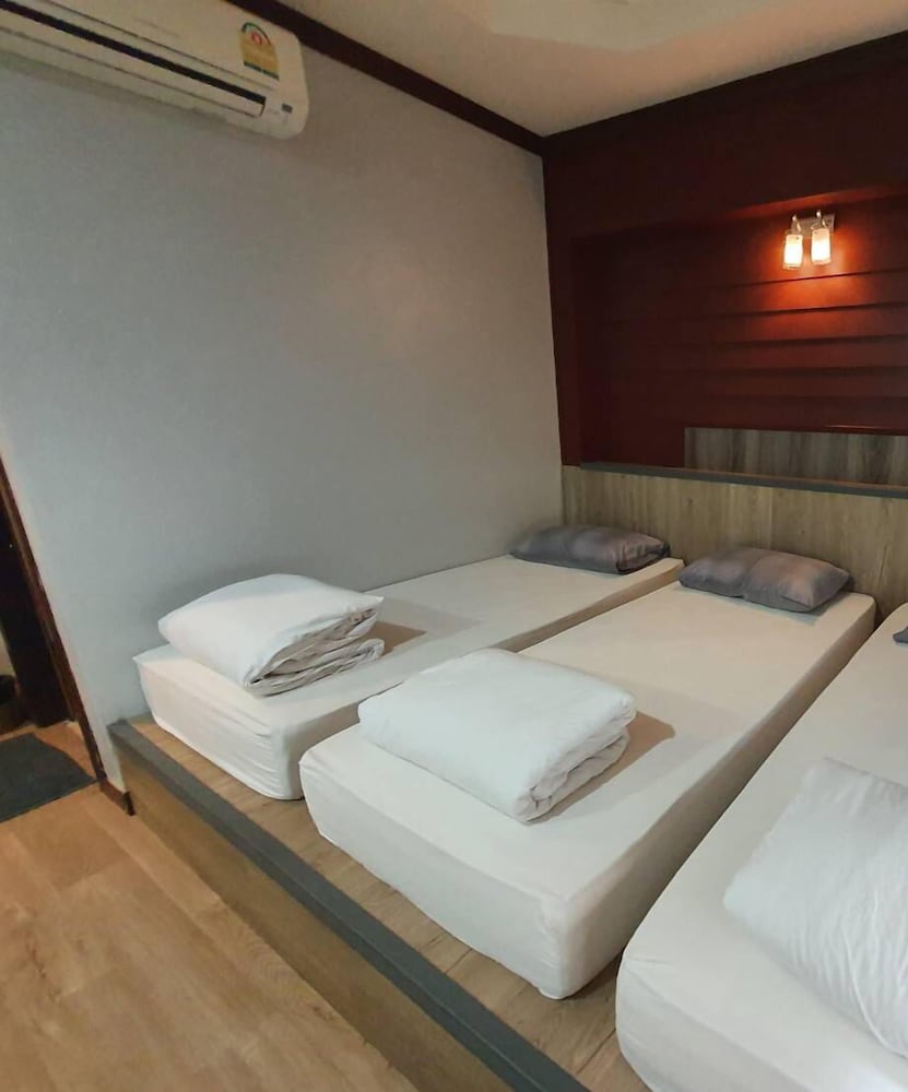 Фото Golden House Hotel Sakaeo