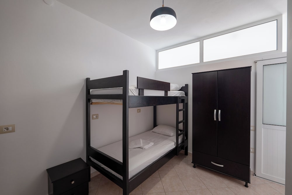 Фото Hotel Mariksel