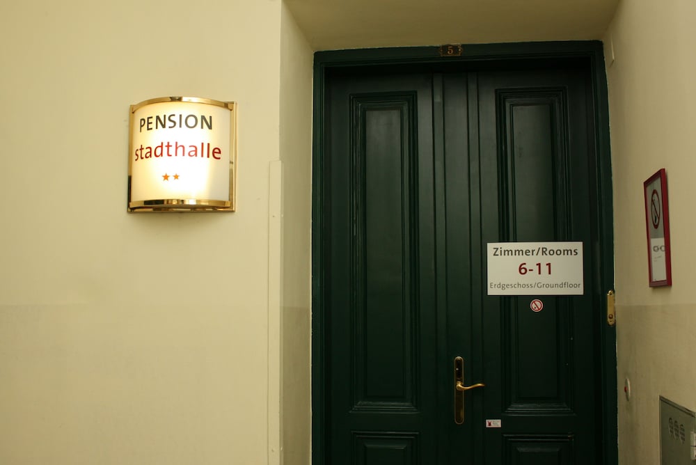 Фото Pension Stadthalle