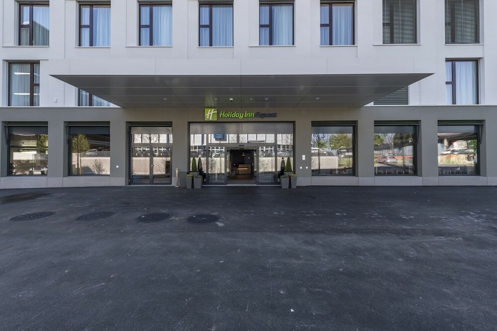 Фото Holiday Inn Express Luzern - Kriens, an Ihg Hotel