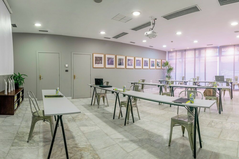 Фото Sercotel Madrid Aeropuerto