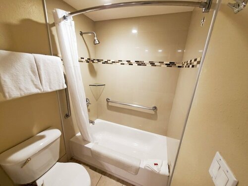 Гостиница Howard Johnson by Wyndham Pasadena в Пасадене