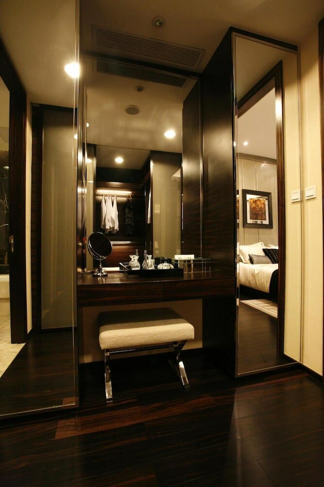 Фото Silin Residence Poly World Trading Center