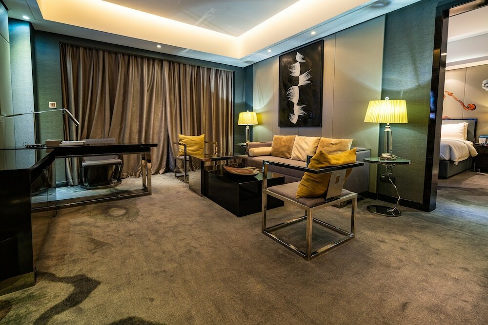 Фото Modern Classic Hotel