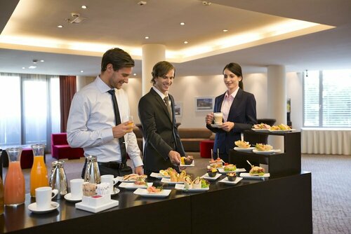 Гостиница Falkensteiner Hotel Bratislava в Братиславе