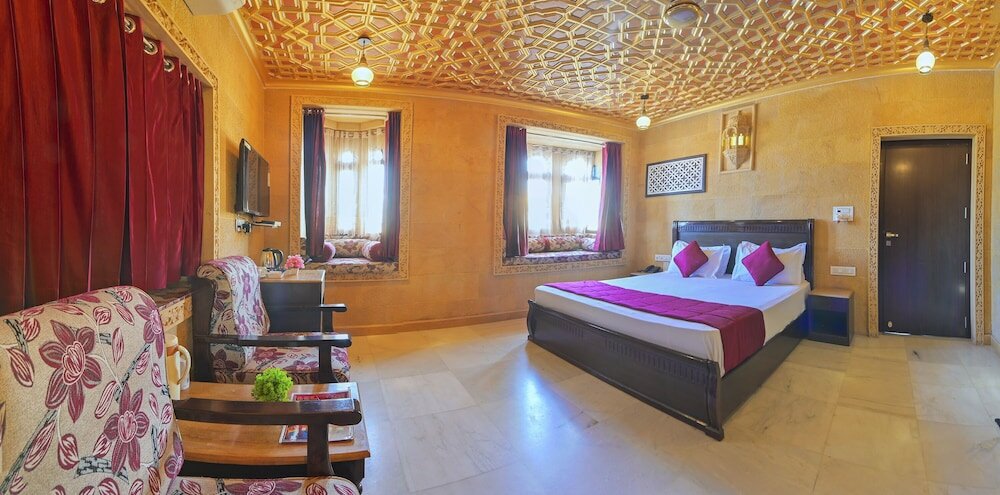 Фото Hotel Sky Plaza