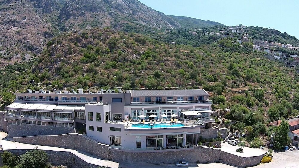 Фото Belvedere Hotel