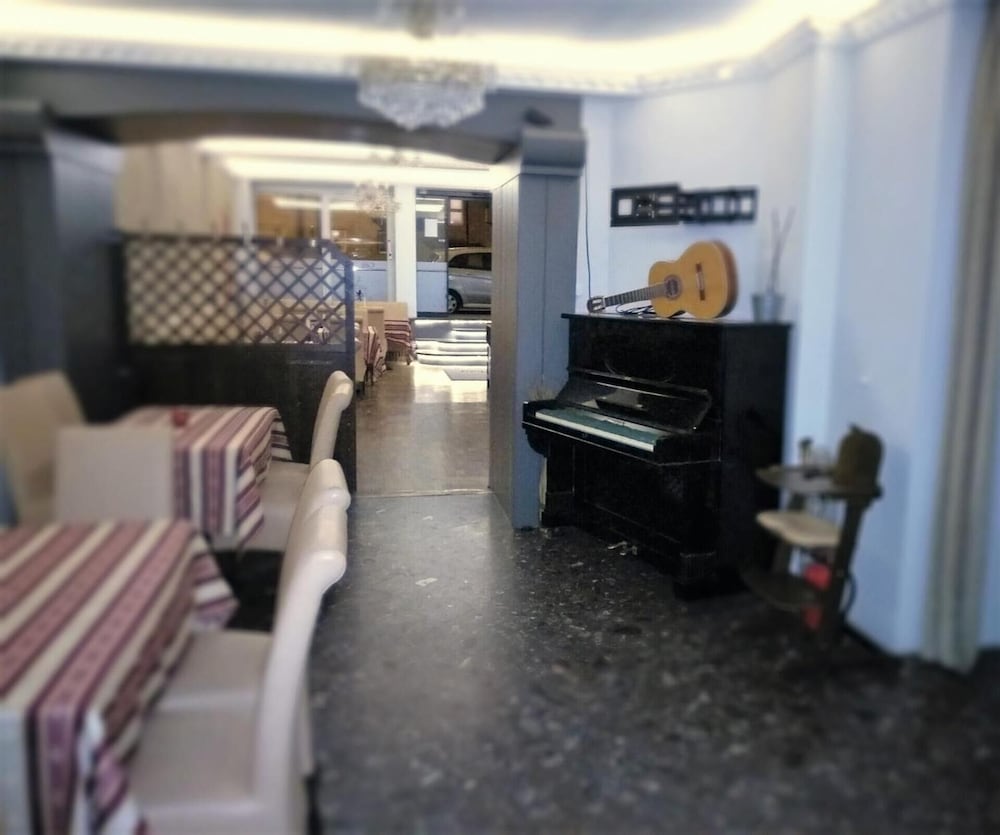 Фото Wasserturm Hotel