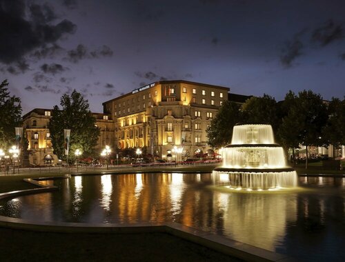 Внешний вид отеля Nassauer Hof в Висбадене, фото 2