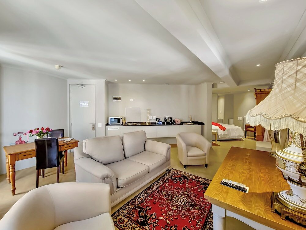 Фото Rouge on Rose Boutique Hotel