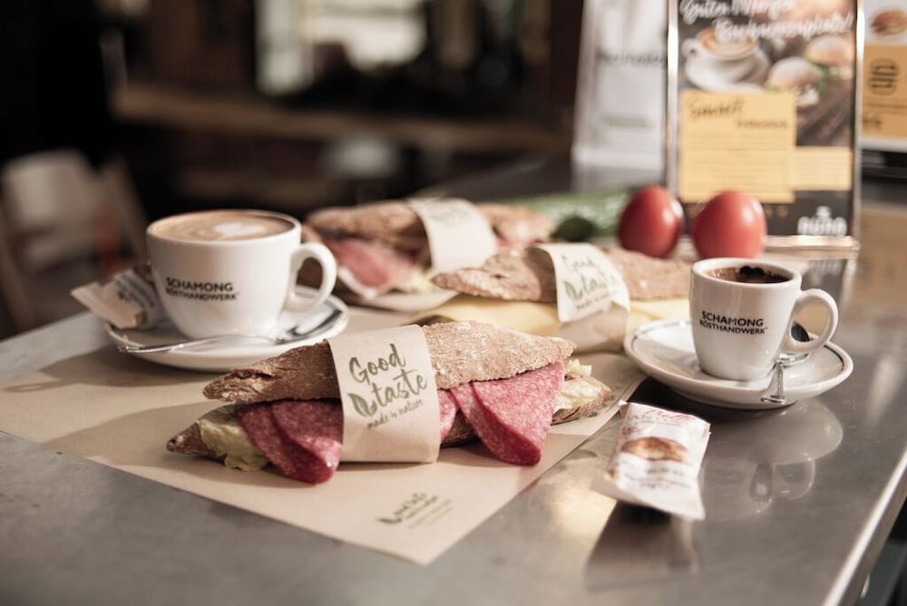 Фото NunoHotel Köln City