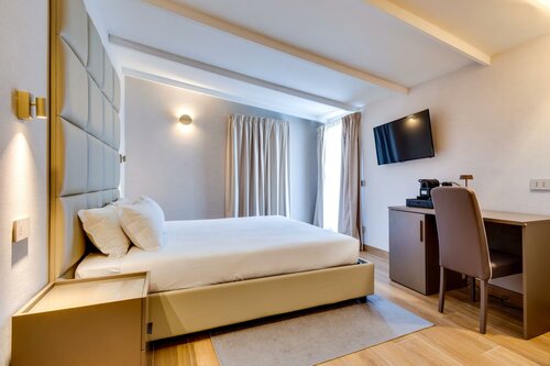 Гостиница Relais Badoer в Риме