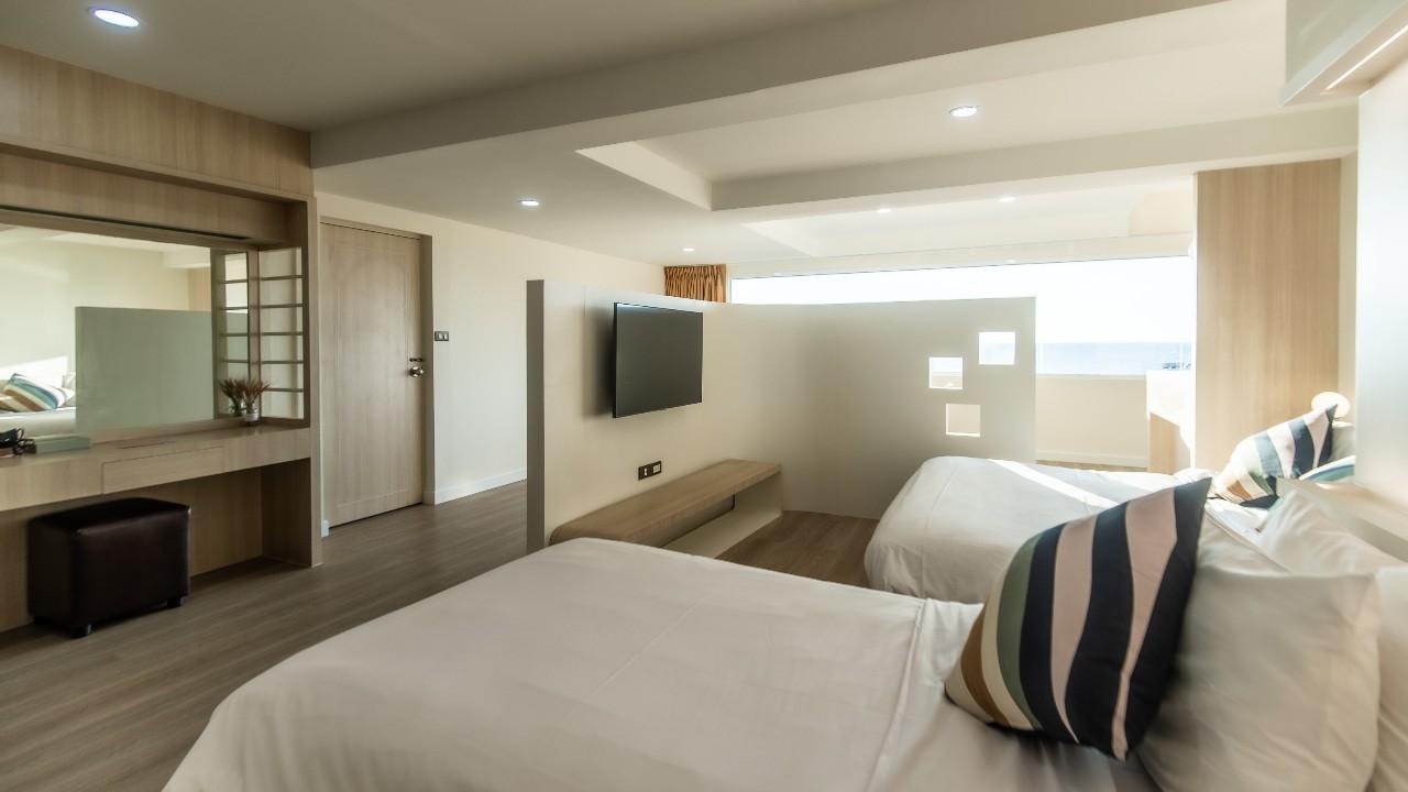 Фото Bangsaen Villa Hotel
