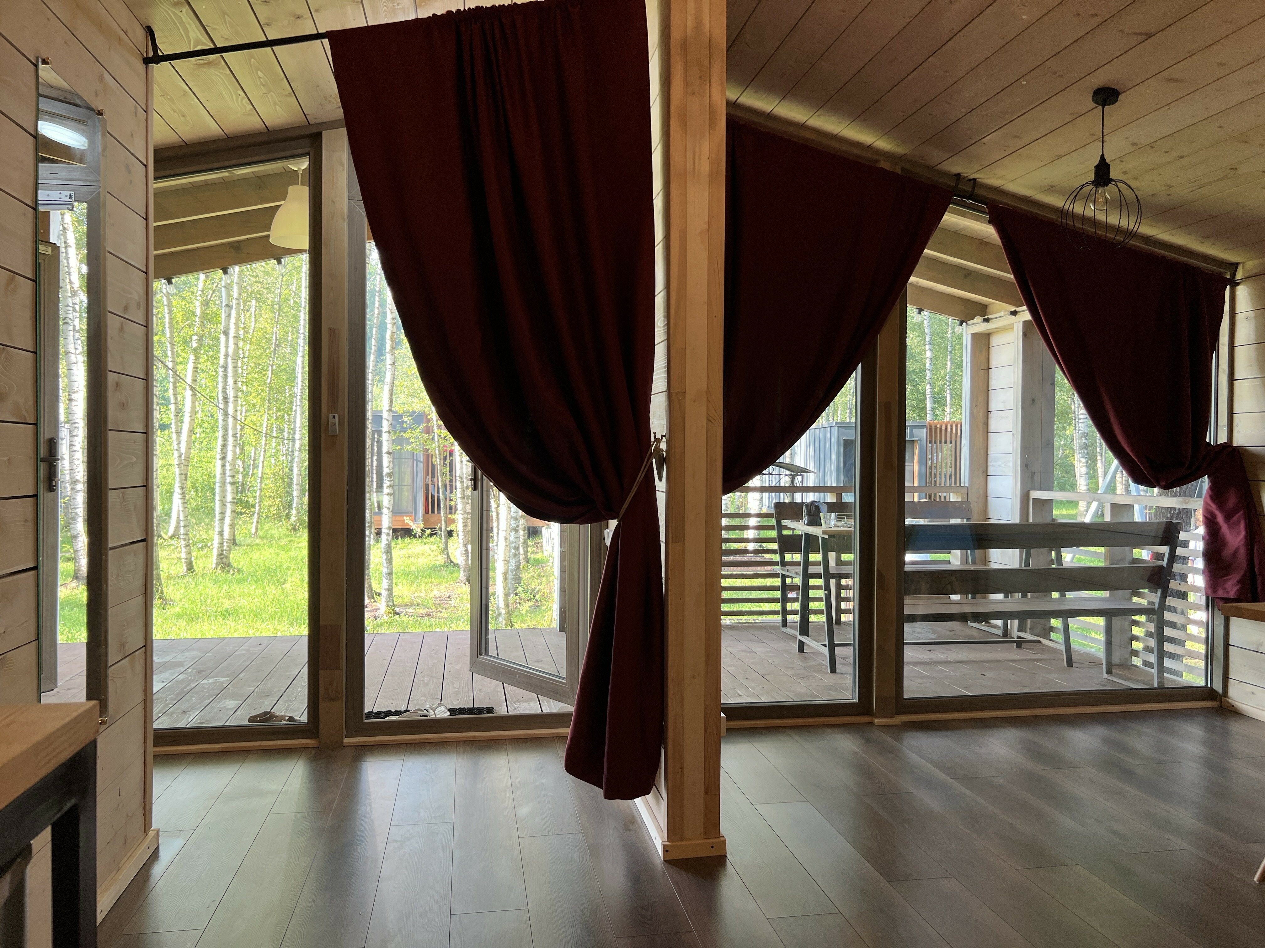 Фото Klever House, Голубое озеро