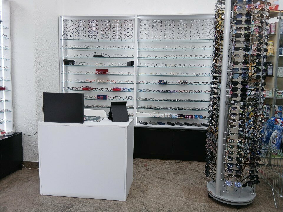 Opticial store Oculus Optica, Yerevan, photo