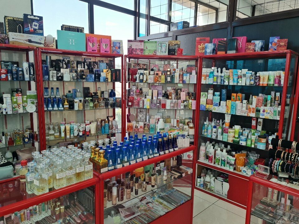 Perfume and cosmetics shop Cosmetics, Chimkent, photo