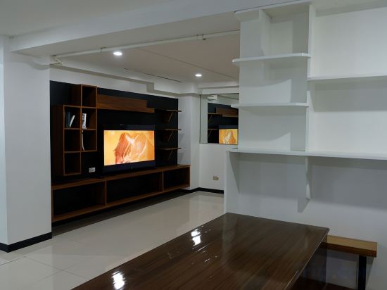 Фото Ola Hostel Manila