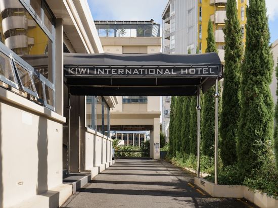 Фото Kiwi International Hotel