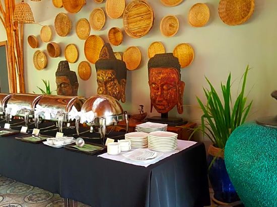 Фото Sahaa Beach Resort