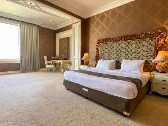 Фото Grand Empire Palace Hotel