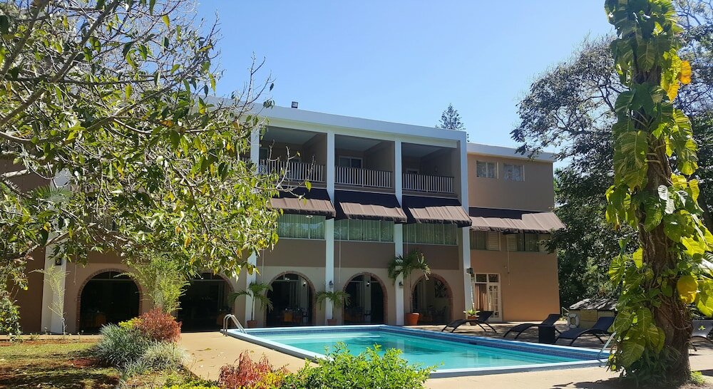 Фото The Mandeville Hotel