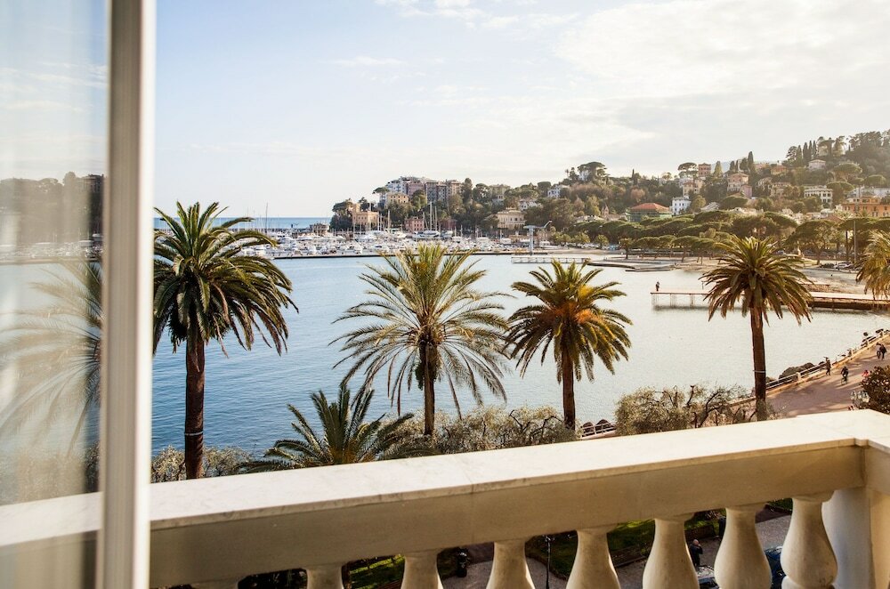 Фото Hotel Vesuvio