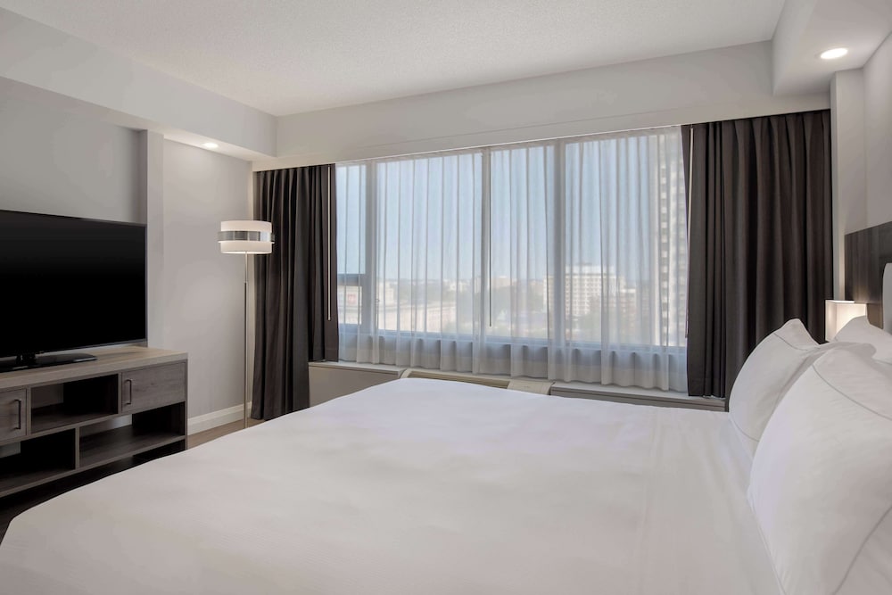 Фото DoubleTree by Hilton Hotel London Ontario
