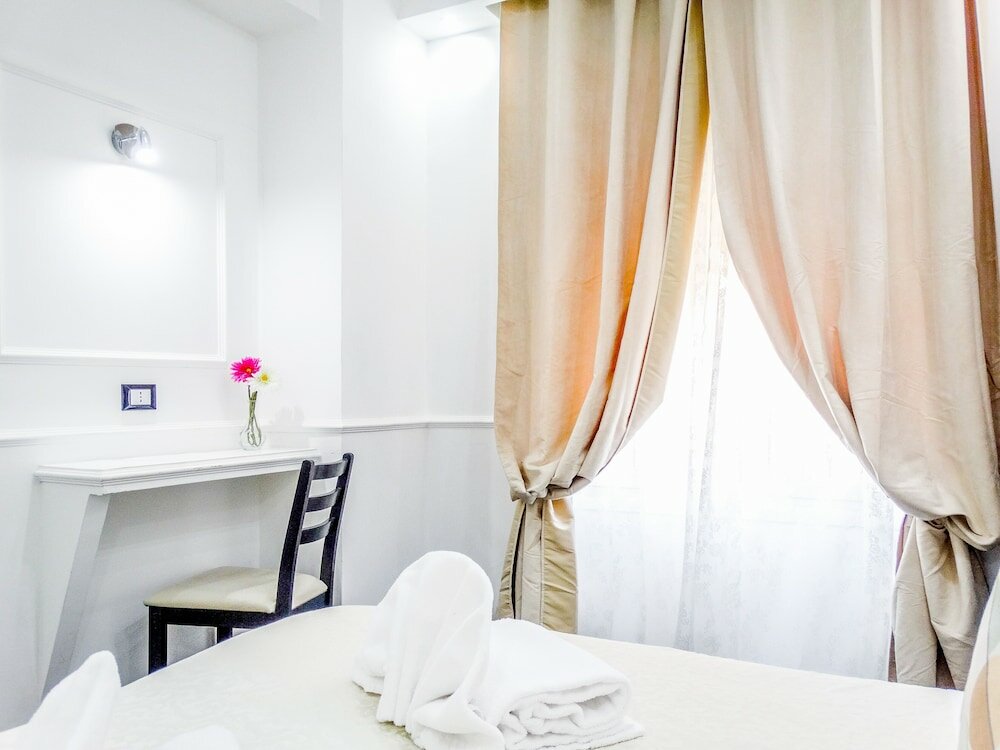 Фото La Locanda di Piazza del Popolo