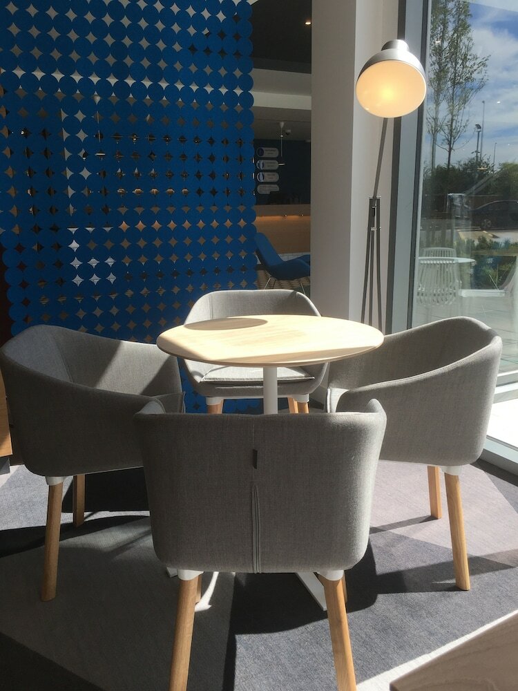 Фото Holiday Inn Express St. Albans - M25, Jct. 22, an Ihg Hotel