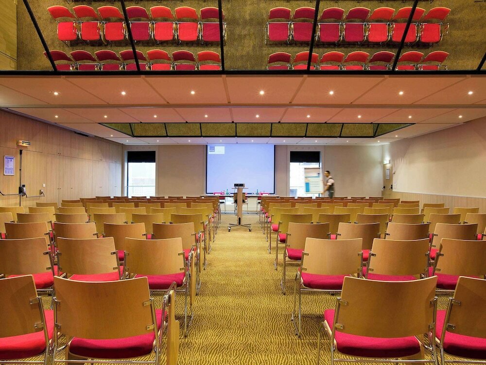 Фото Novotel Paris La Défense Esplanade