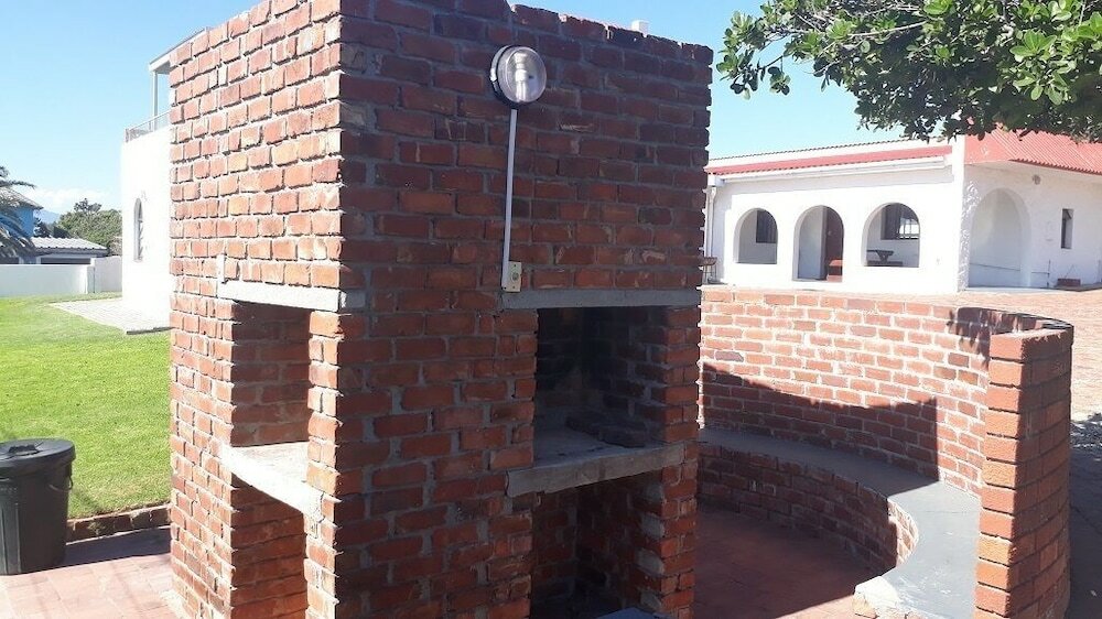 Фото Oom Piet Self Catering Accomodation