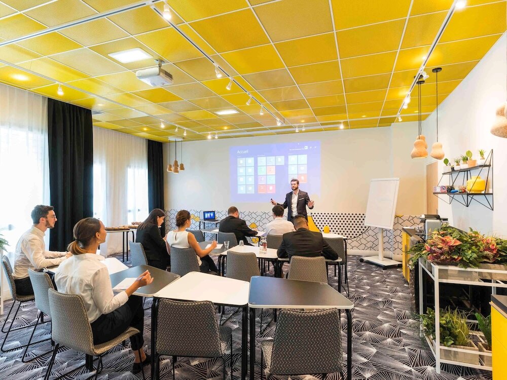 Фото Novotel Paris Centre Gare Montparnasse