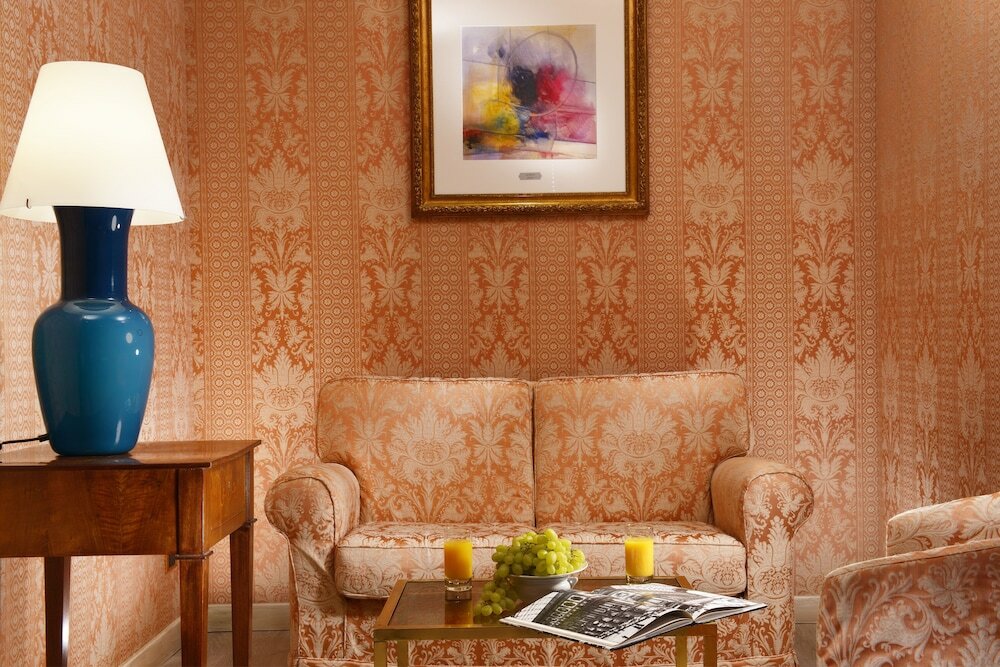 Фото Hotel Pierre Milano