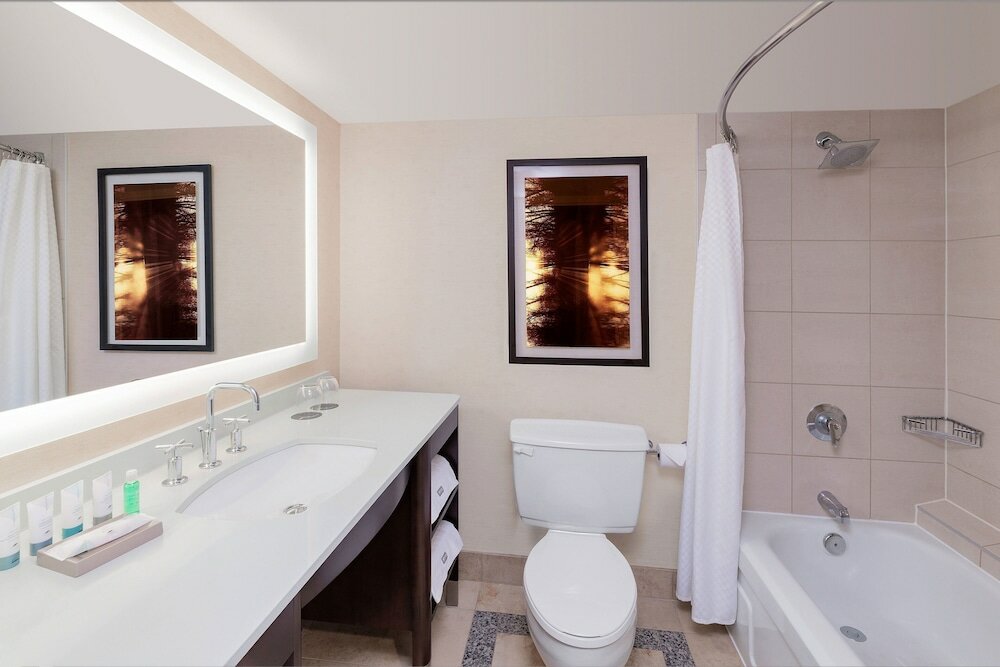 Фото The Westin Calgary