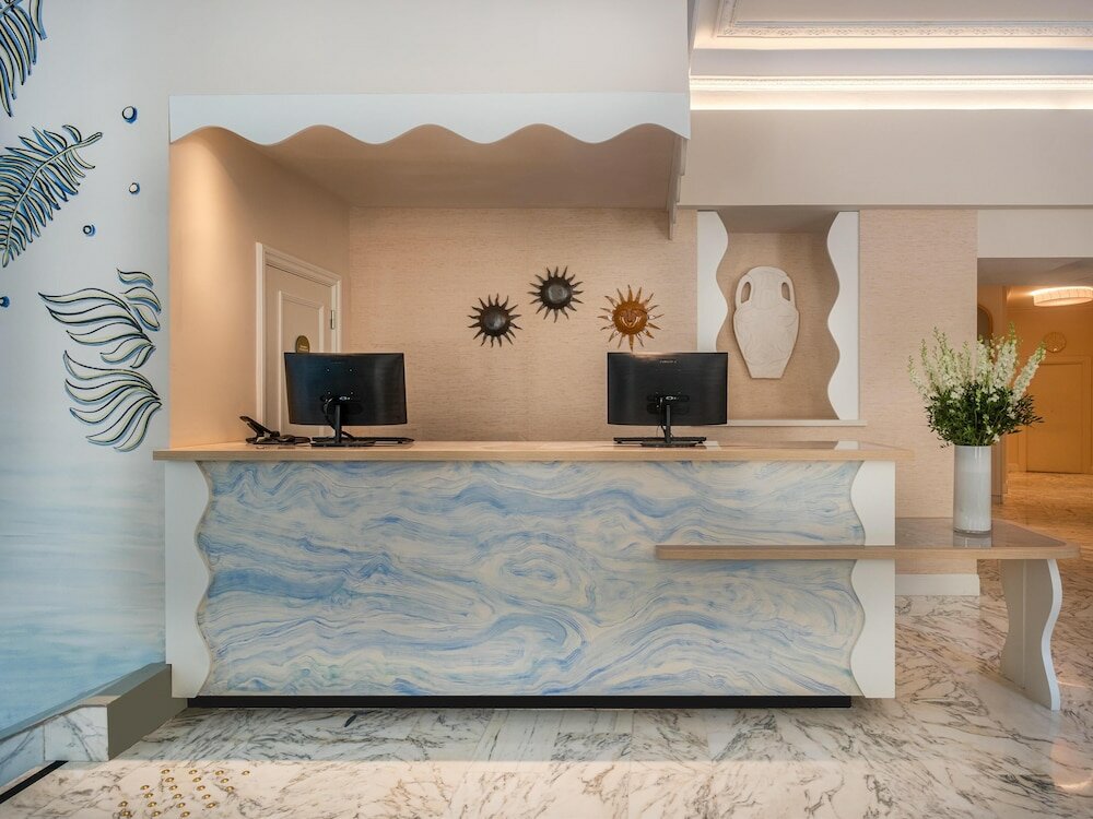 Фото Le Soleia by Inwood Hotels