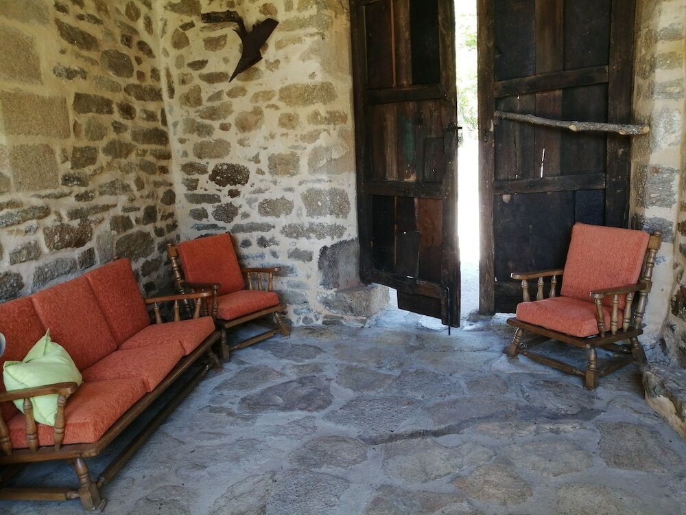 Фото La Posada de Pedrazales