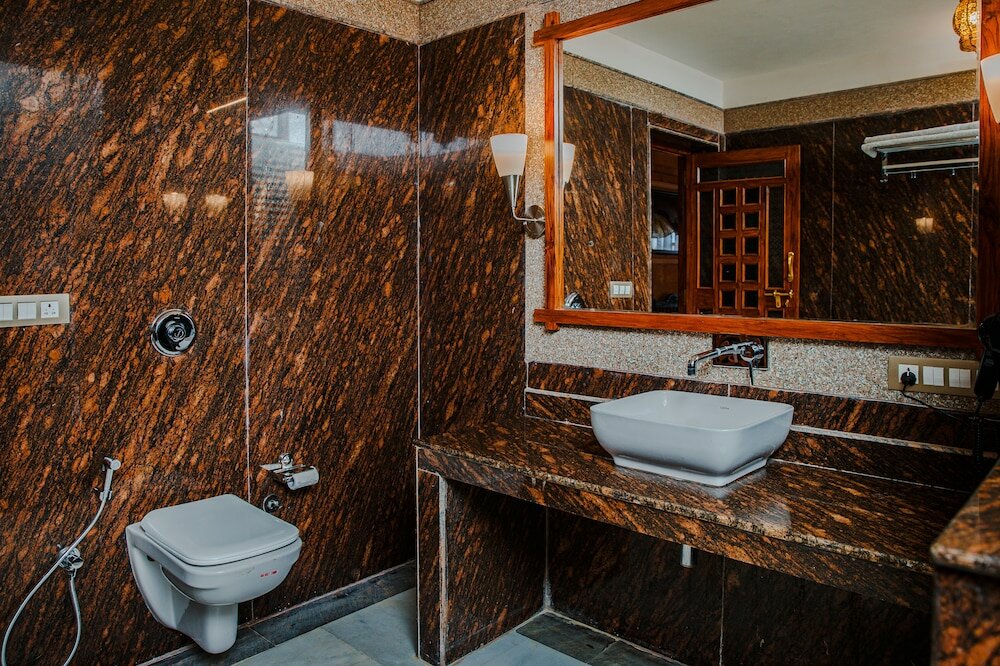 Фото Hotel Lal Garh Fort And Palace