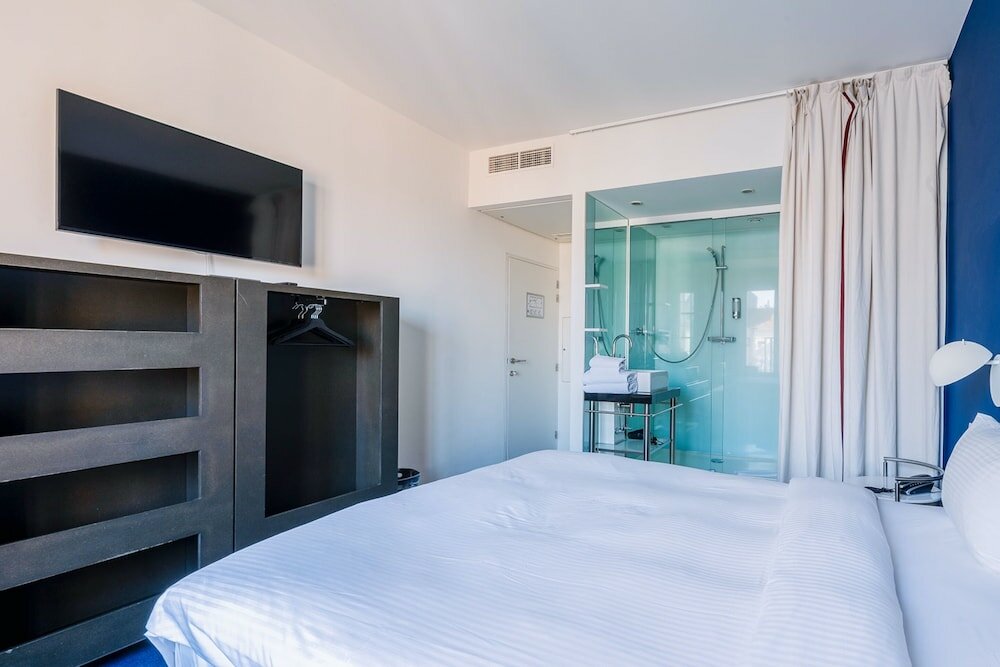 Фото Pacific Café Hotel