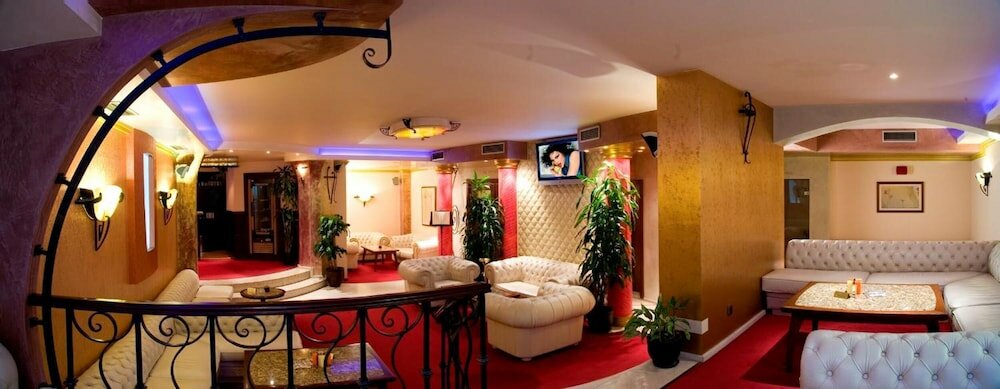 Фото Hotel Capitol