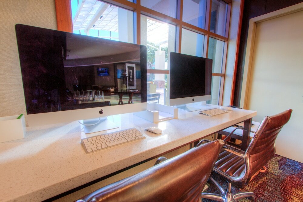 Фото Holiday Inn Tampa Westshore - Airport Area, an Ihg Hotel