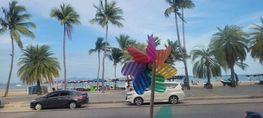 Фото Trio Gems Condominium