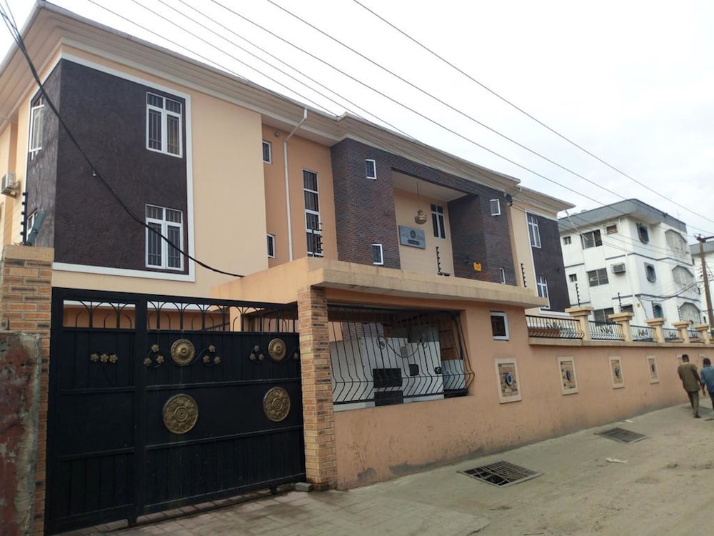 Фото Bana Hotel & Suites