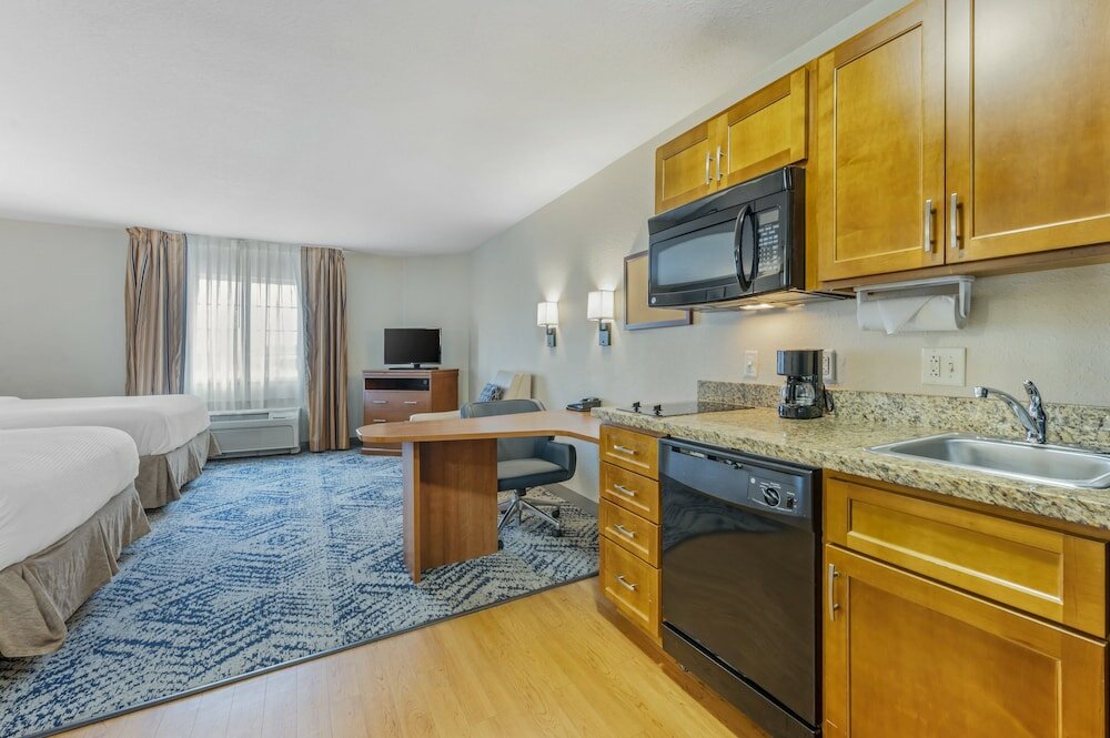 Фото Candlewood Suites Indianapolis East, an Ihg Hotel